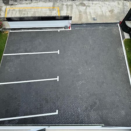 Kevin'S Aparthotel วญอเรอ ภายนอก รูปภาพ