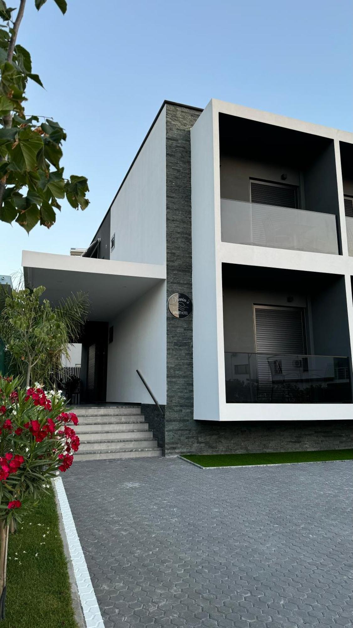 Kevin'S Aparthotel วญอเรอ ภายนอก รูปภาพ