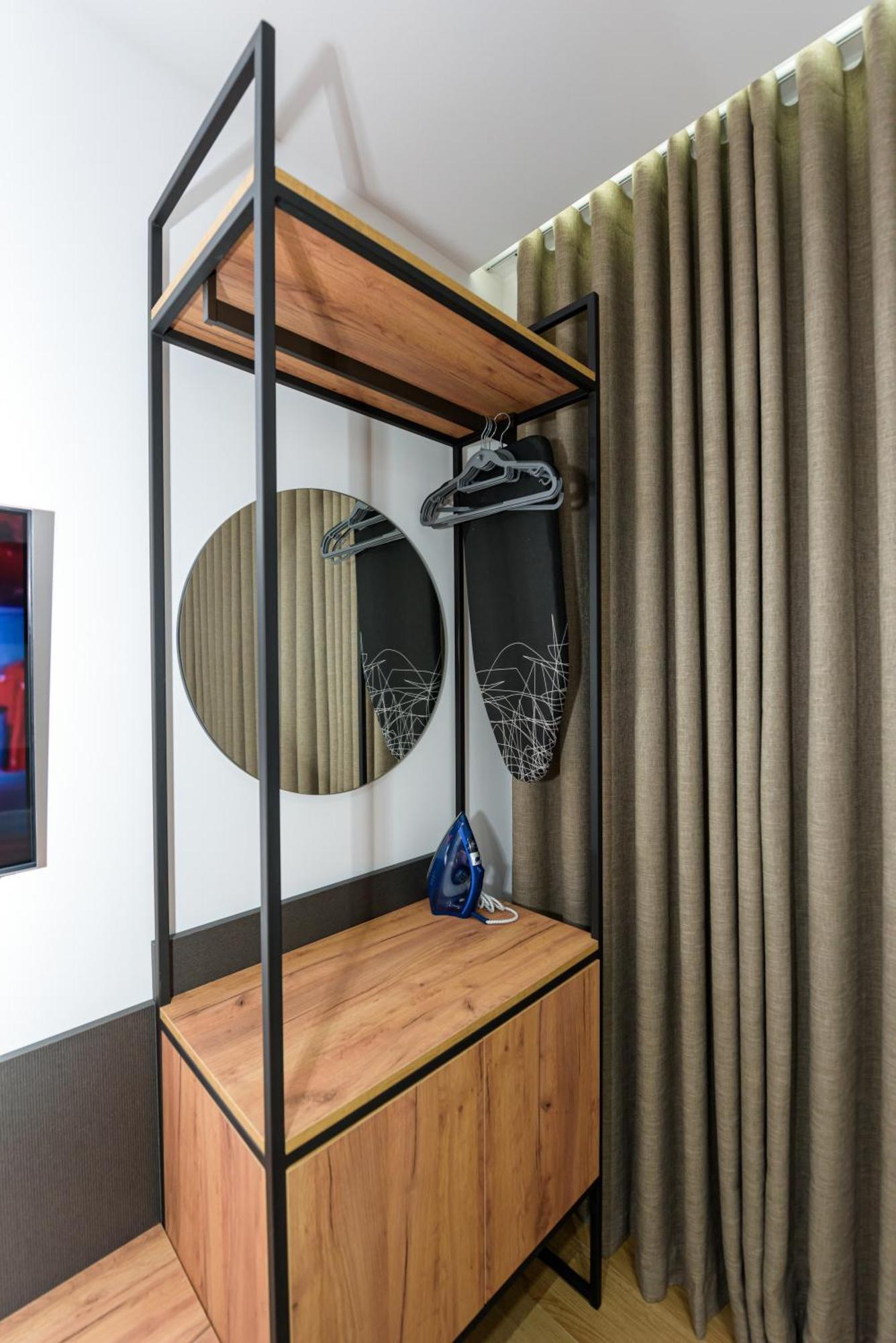 Kevin'S Aparthotel วญอเรอ ภายนอก รูปภาพ