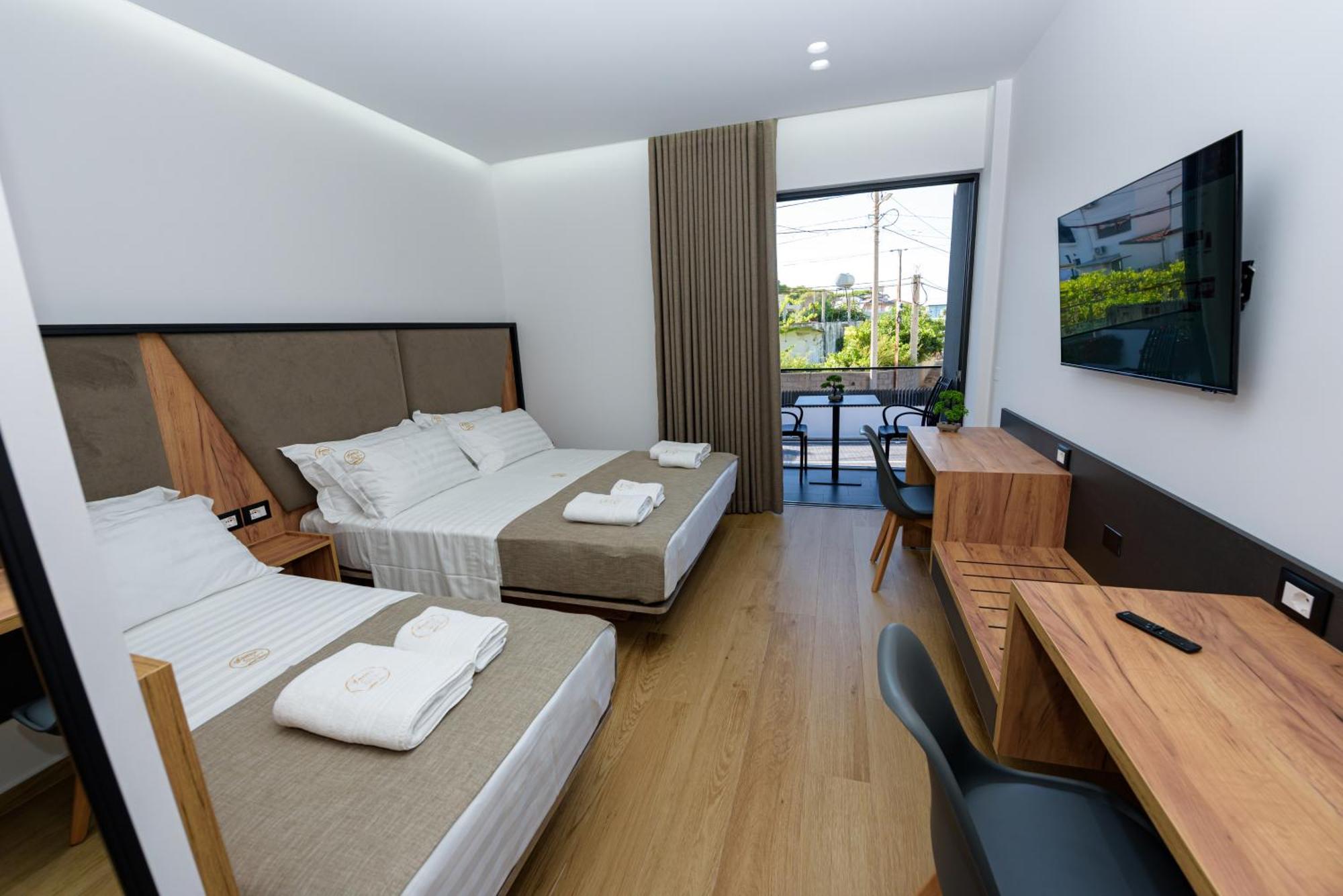 Kevin'S Aparthotel วญอเรอ ภายนอก รูปภาพ