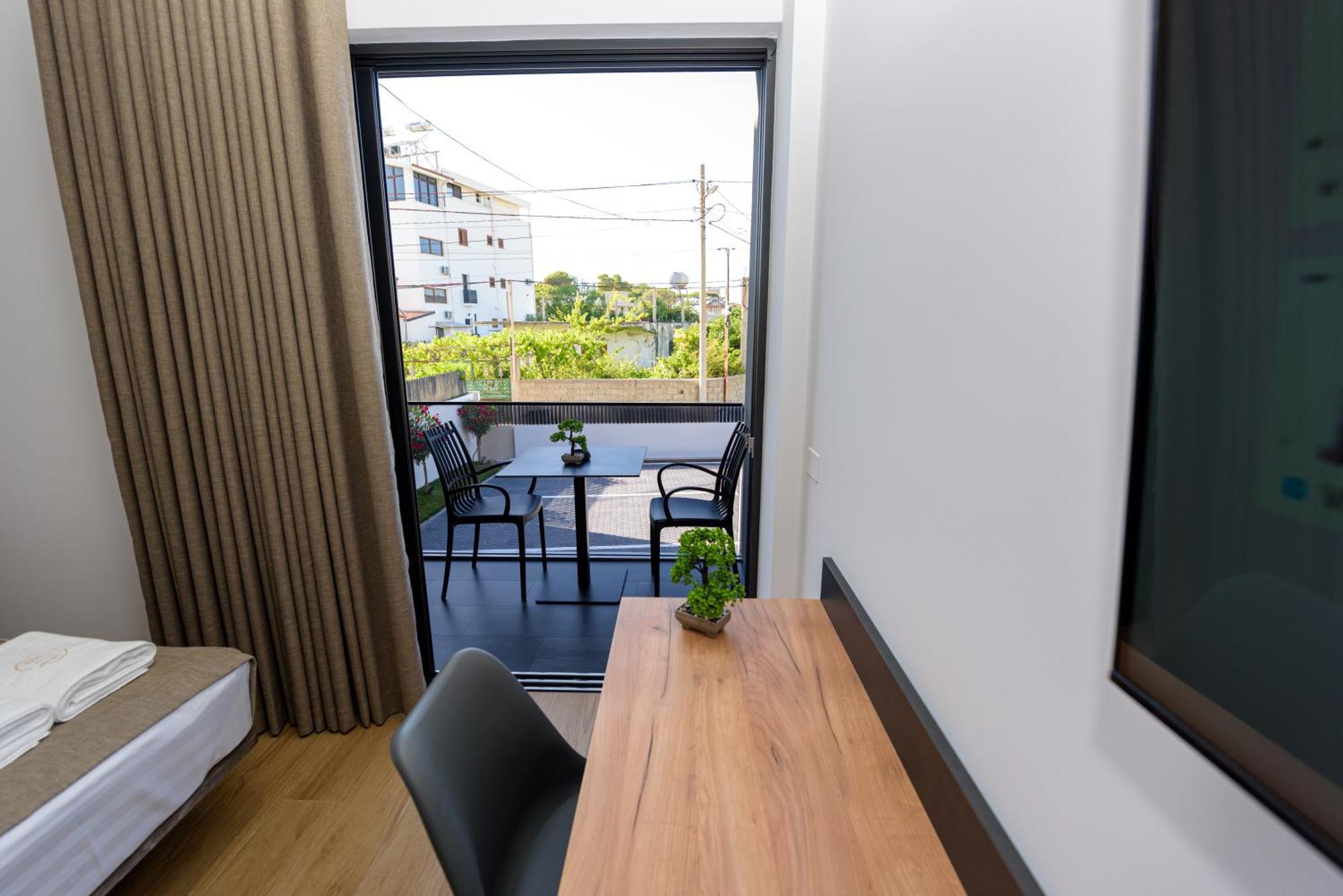 Kevin'S Aparthotel วญอเรอ ภายนอก รูปภาพ