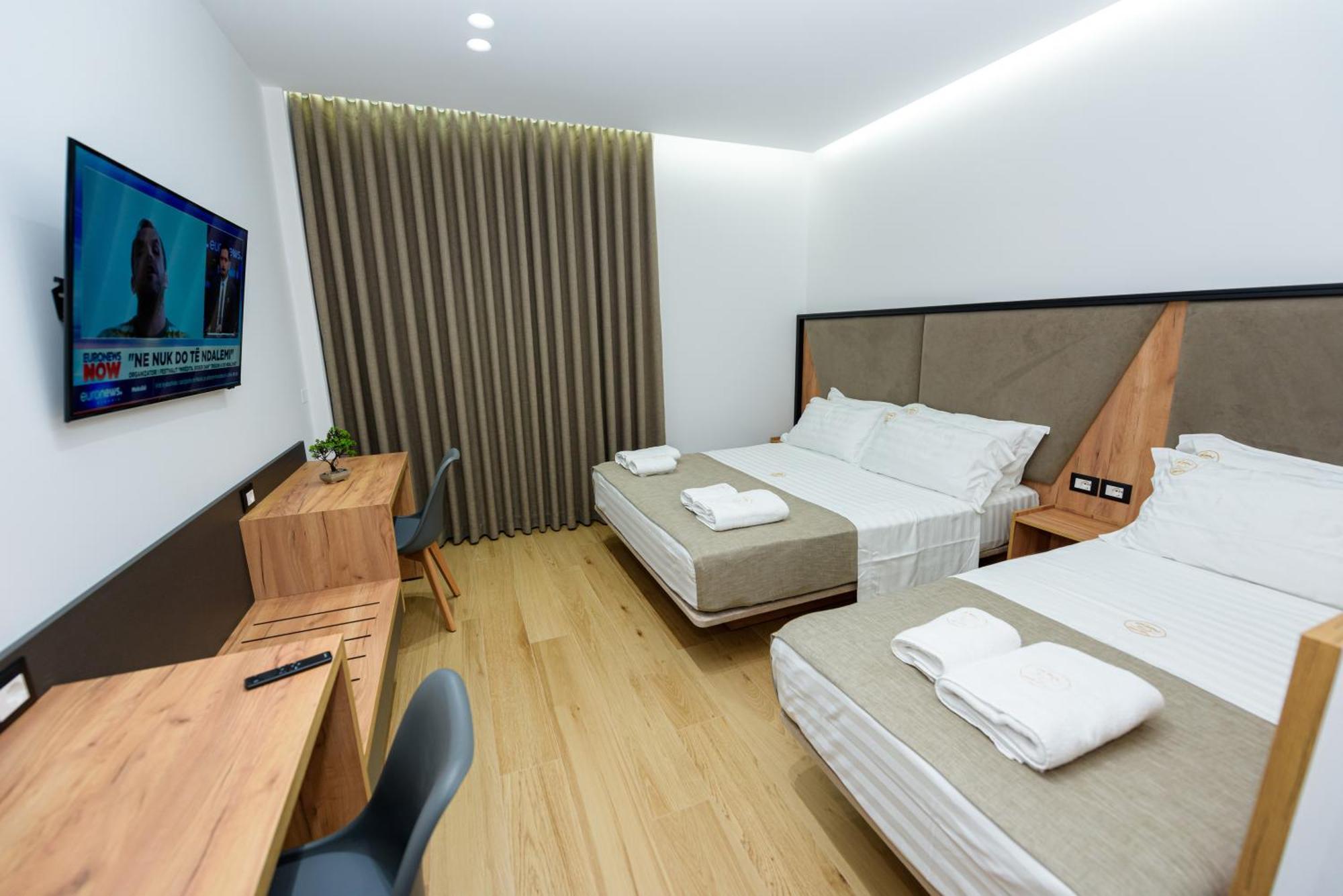Kevin'S Aparthotel วญอเรอ ภายนอก รูปภาพ